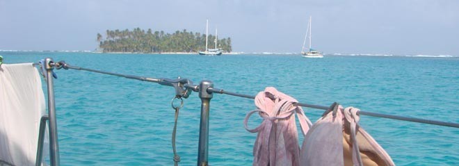 web San Blas Typical island - there are almost 400 of them © BW Media